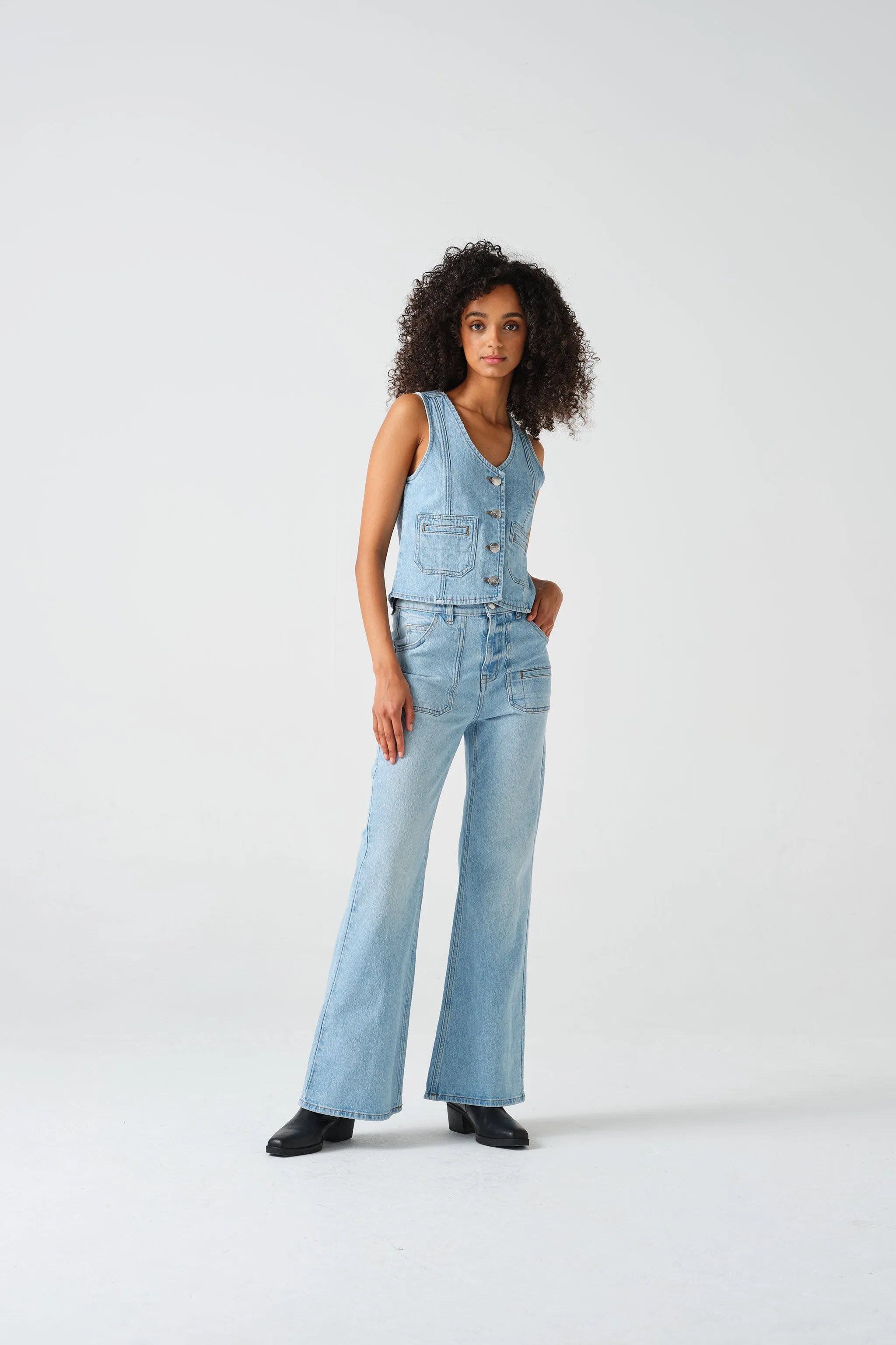 Bea Vest in Oceanic Blue