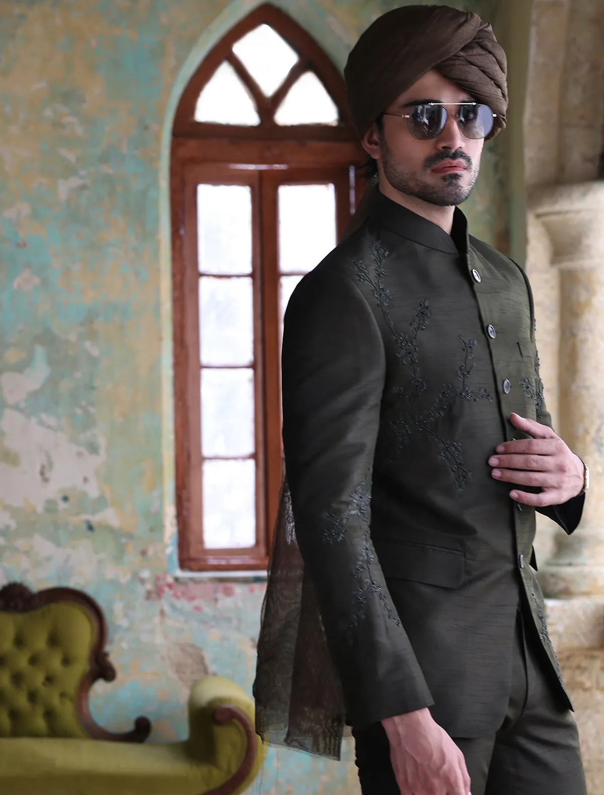 GREEN EMBROIDERED PRINCE COAT